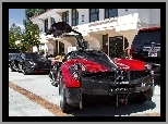 Budynek, Pagani, Parking